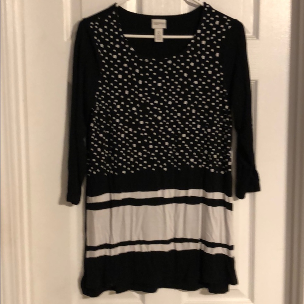 Chico’s black/white zenergy top